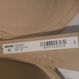 Skims Fits Everybody T-Shirt Bra **Brand New**